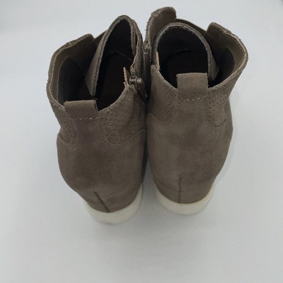STEVE MADDEN Women's WAVERLY wedge suede sneakers in TAUPE sz 9.5 - EUC - Picture 5 of 10